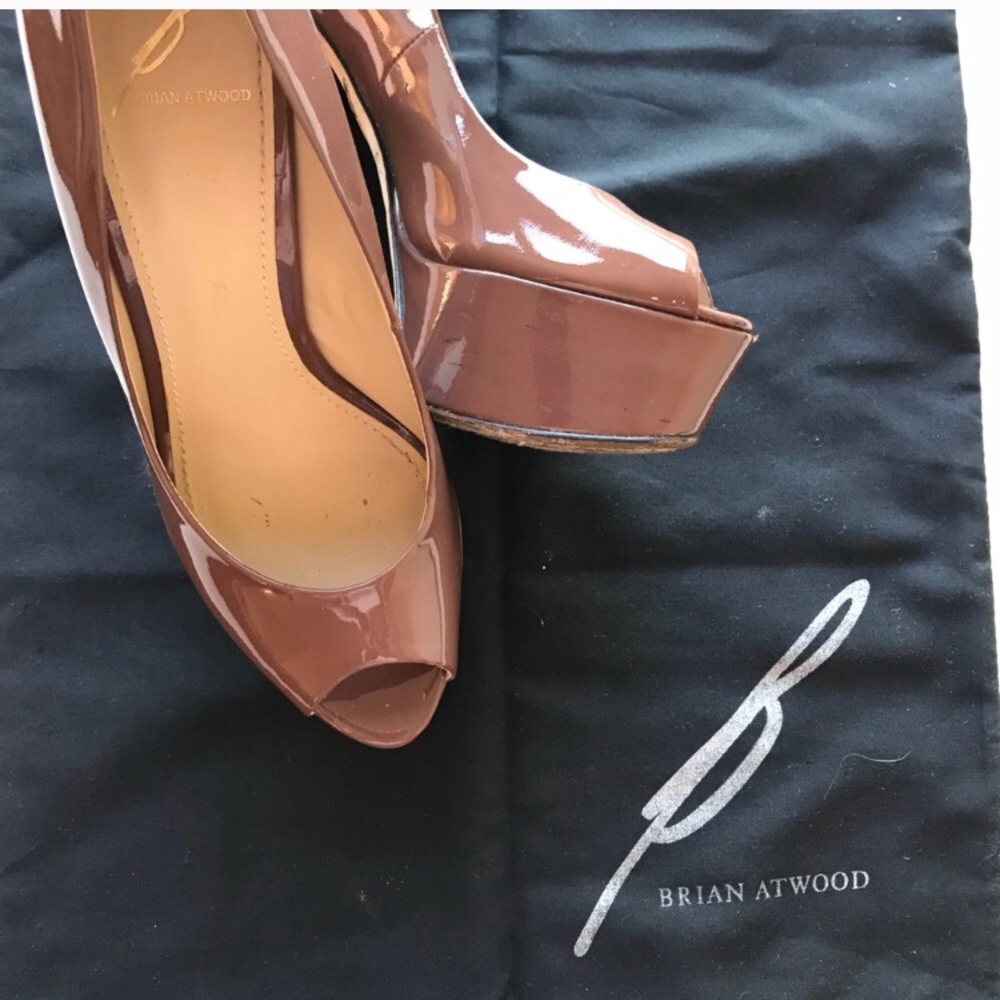CLOSING SALE “Bambola” Platform Pump in Natural